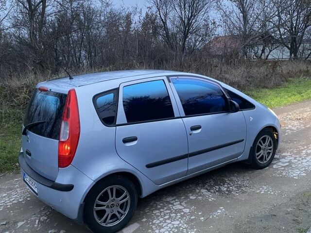 Синий Мицубиси Кольт, объемом двигателя 1.4 л и пробегом 142 тыс. км за 4700 $, фото 4 на Automoto.ua