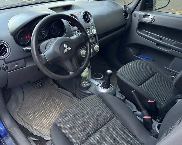 Мицубиси Кольт 2008 в Киеве на Automoto.ua Синий Мицубиси Кольт, объемом двигателя 1.33 л и пробегом 266 тыс. км за 2750 $, фото 8 на Automoto.ua