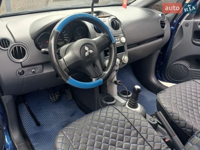 Синій Міцубісі Кольт, об'ємом двигуна 1.3 л та пробігом 176 тис. км за 4800 $, фото 8 на Automoto.ua