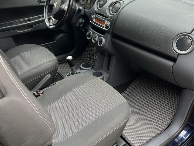 Міцубісі Кольт 2010 у Запоріжжя на Automoto.ua Синій Міцубісі Кольт, об'ємом двигуна 1.3 л та пробігом 103 тис. км за 5100 $, фото 9 на Automoto.ua