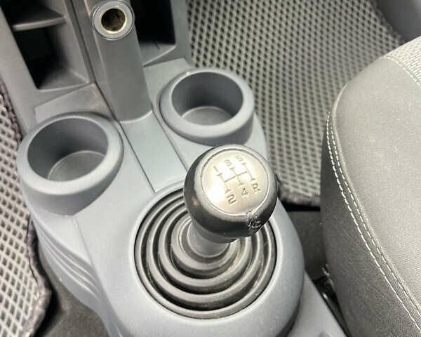 Синій Міцубісі Кольт, об'ємом двигуна 1.3 л та пробігом 105 тис. км за 5100 $, фото 21 на Automoto.ua