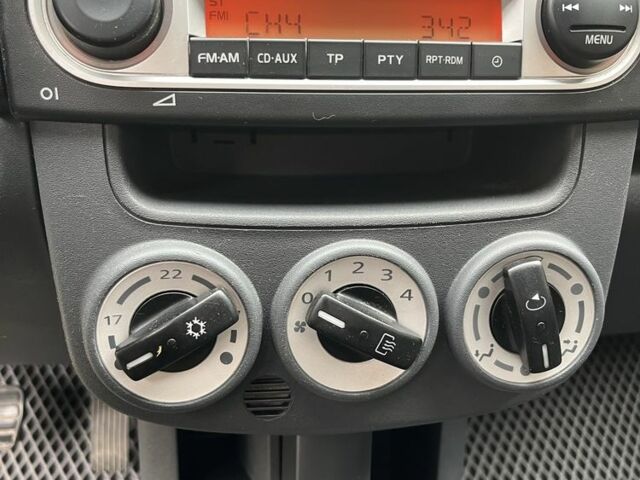 Міцубісі Кольт 2010 у Запоріжжя на Automoto.ua Синій Міцубісі Кольт, об'ємом двигуна 1.3 л та пробігом 103 тис. км за 5100 $, фото 15 на Automoto.ua