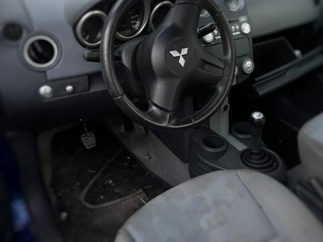 Синій Міцубісі Кольт, об'ємом двигуна 0 л та пробігом 286 тис. км за 4851 $, фото 2 на Automoto.ua