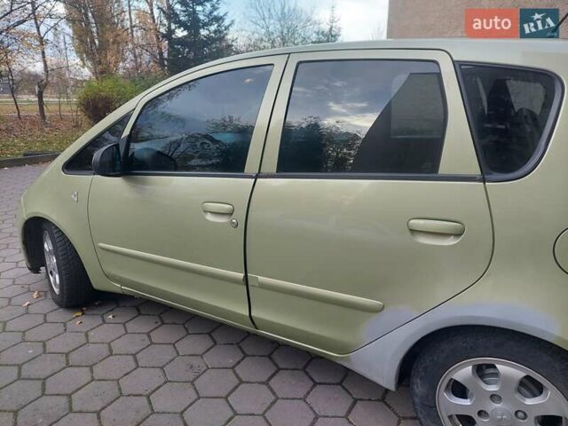 Зеленый Мицубиси Кольт, объемом двигателя 1.49 л и пробегом 352 тыс. км за 3800 $, фото 4 на Automoto.ua