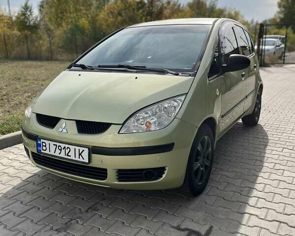 Зеленый Мицубиси Кольт, объемом двигателя 1.33 л и пробегом 188 тыс. км за 4200 $, фото 4 на Automoto.ua