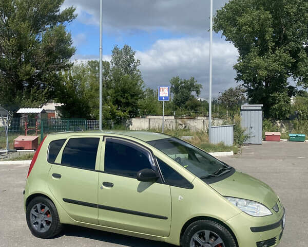 Зелений Міцубісі Кольт, об'ємом двигуна 1.33 л та пробігом 186 тис. км за 3999 $, фото 7 на Automoto.ua