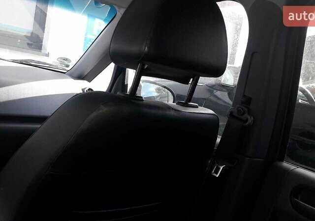 Зелений Міцубісі Кольт, об'ємом двигуна 1.5 л та пробігом 159 тис. км за 3000 $, фото 6 на Automoto.ua