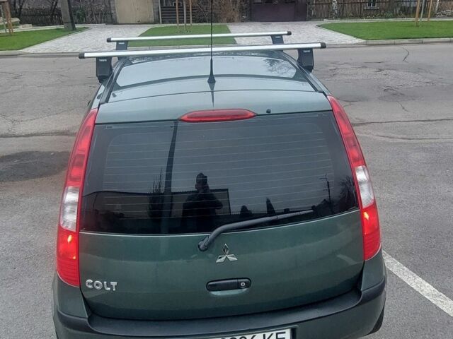 Зелений Міцубісі Кольт, об'ємом двигуна 1.3 л та пробігом 182 тис. км за 4200 $, фото 5 на Automoto.ua