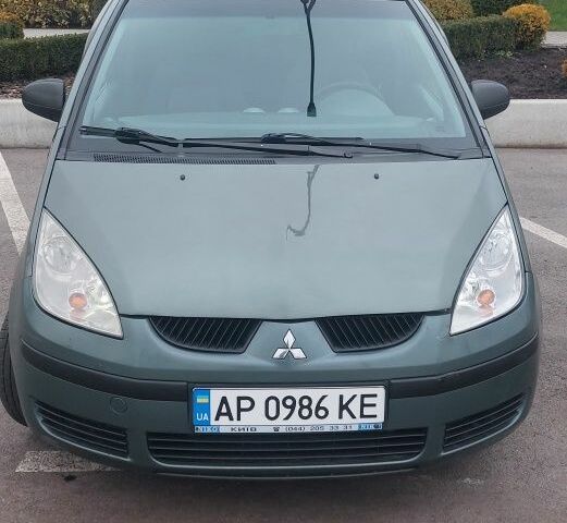 Зелений Міцубісі Кольт, об'ємом двигуна 1.3 л та пробігом 182 тис. км за 4200 $, фото 2 на Automoto.ua