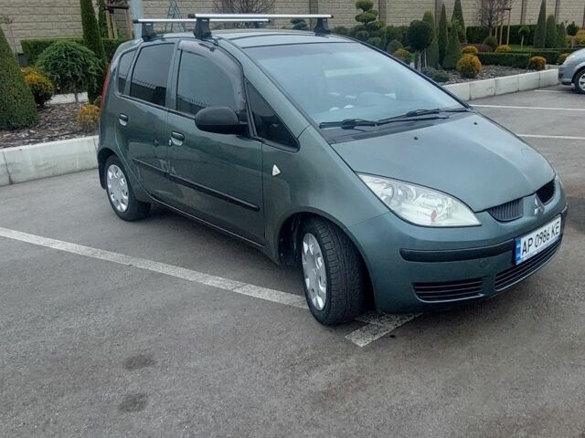 Зелений Міцубісі Кольт, об'ємом двигуна 1.3 л та пробігом 182 тис. км за 4200 $, фото 1 на Automoto.ua