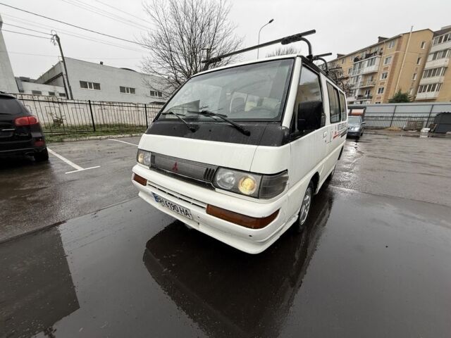Білий Міцубісі Деліка, об'ємом двигуна 2.5 л та пробігом 350 тис. км за 2700 $, фото 8 на Automoto.ua