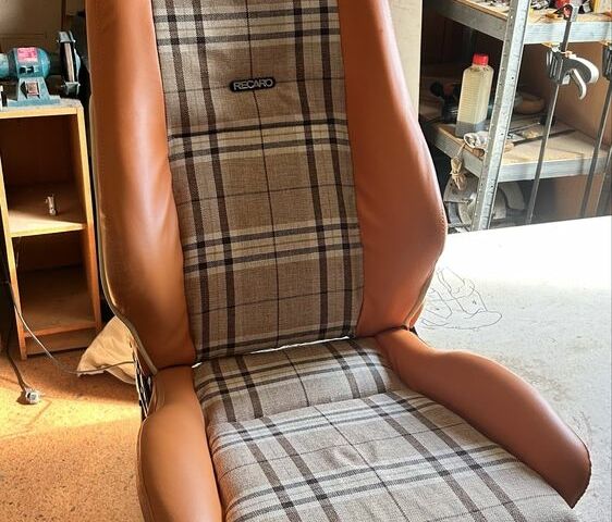 Бежевий Міцубісі Деліка, об'ємом двигуна 2.5 л та пробігом 415 тис. км за 4200 $, фото 20 на Automoto.ua