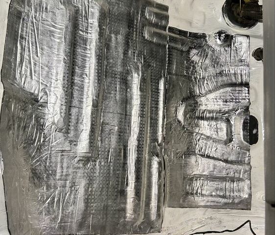 Бежевий Міцубісі Деліка, об'ємом двигуна 2.5 л та пробігом 415 тис. км за 4200 $, фото 12 на Automoto.ua