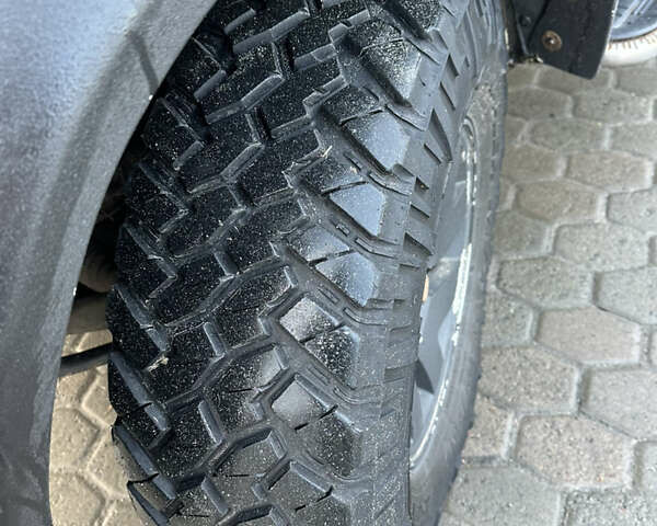 Черный Мицубиси Делика, объемом двигателя 3 л и пробегом 184 тыс. км за 18700 $, фото 16 на Automoto.ua