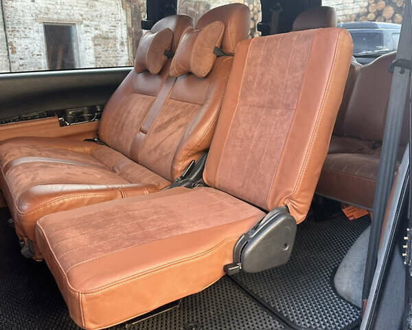 Черный Мицубиси Делика, объемом двигателя 3 л и пробегом 184 тыс. км за 18700 $, фото 31 на Automoto.ua