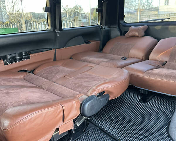 Черный Мицубиси Делика, объемом двигателя 3 л и пробегом 184 тыс. км за 18700 $, фото 35 на Automoto.ua