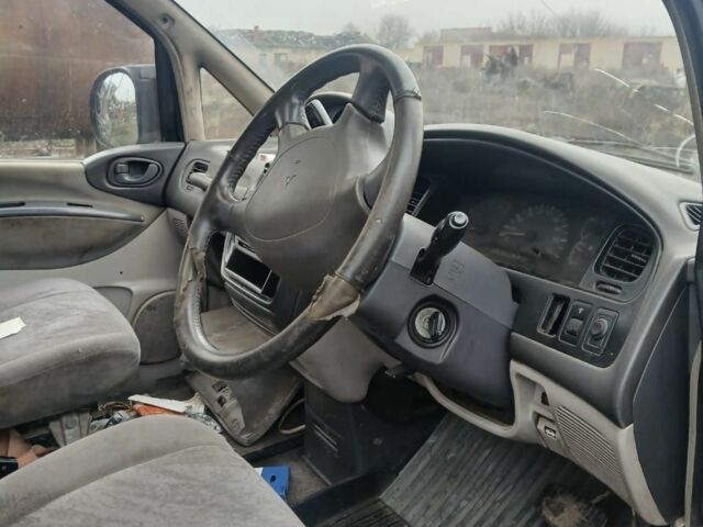 Синій Міцубісі Деліка, об'ємом двигуна 2.8 л та пробігом 111 тис. км за 1000 $, фото 2 на Automoto.ua