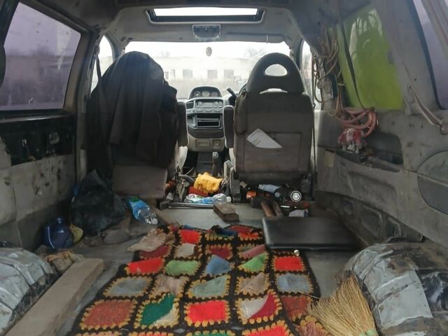 Синій Міцубісі Деліка, об'ємом двигуна 2.8 л та пробігом 111 тис. км за 1000 $, фото 1 на Automoto.ua