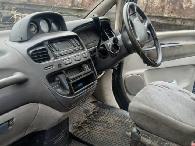 Синій Міцубісі Деліка, об'ємом двигуна 2.8 л та пробігом 111 тис. км за 1000 $, фото 3 на Automoto.ua