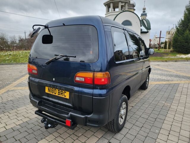 Синий Мицубиси Делика, объемом двигателя 2.8 л и пробегом 135 тыс. км за 7197 $, фото 10 на Automoto.ua