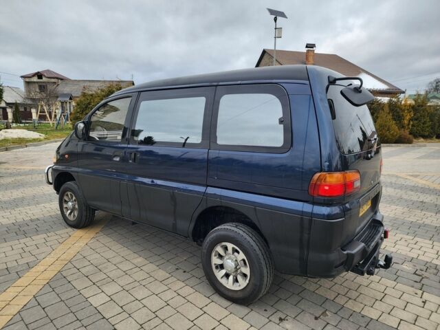 Синий Мицубиси Делика, объемом двигателя 2.8 л и пробегом 135 тыс. км за 7197 $, фото 7 на Automoto.ua