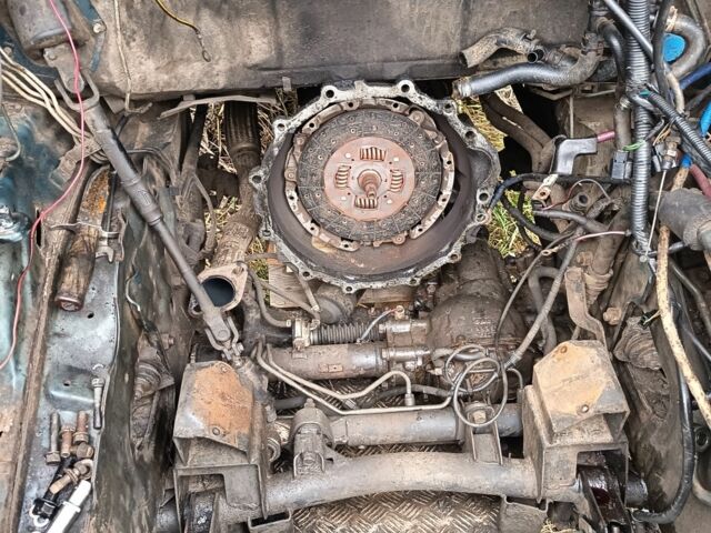 Зеленый Мицубиси Делика, объемом двигателя 2.8 л и пробегом 260 тыс. км за 2200 $, фото 5 на Automoto.ua