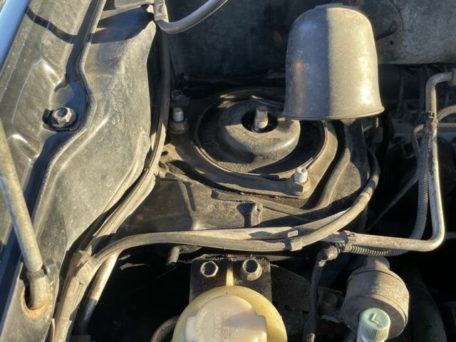 Черный Мицубиси Диамант, объемом двигателя 2 л и пробегом 218 тыс. км за 6100 $, фото 14 на Automoto.ua