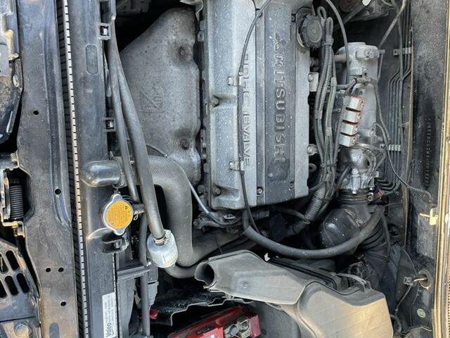 Черный Мицубиси Диамант, объемом двигателя 2 л и пробегом 218 тыс. км за 6100 $, фото 6 на Automoto.ua