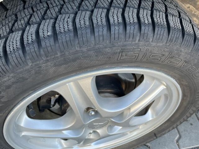 Черный Мицубиси Диамант, объемом двигателя 2 л и пробегом 218 тыс. км за 6100 $, фото 4 на Automoto.ua