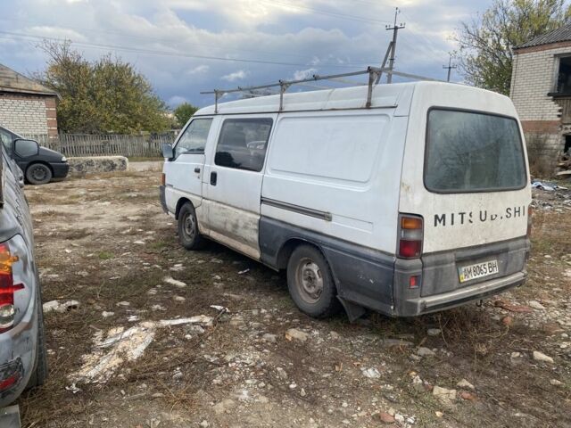 Мицубиси Другая 1991 в Изюме на Automoto.ua Белый Мицубиси Другая, объемом двигателя 2.5 л и пробегом 360 тыс. км за 1755 $, фото 5 на Automoto.ua