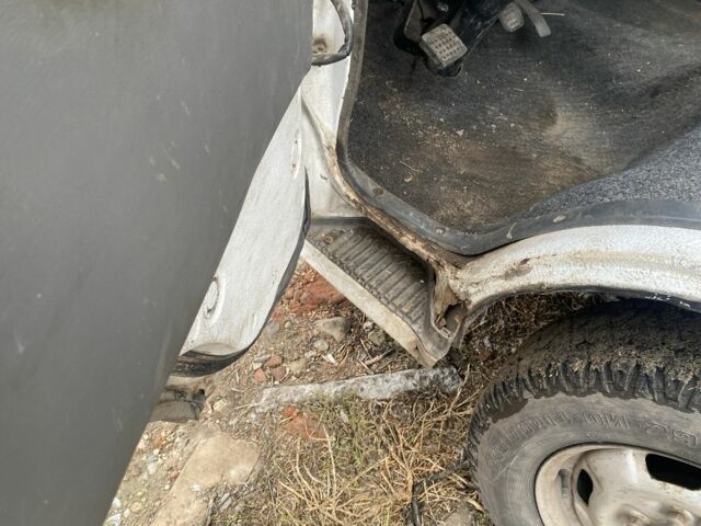 Мицубиси Другая 1991 в Изюме на Automoto.ua Белый Мицубиси Другая, объемом двигателя 2.5 л и пробегом 360 тыс. км за 1755 $, фото 9 на Automoto.ua