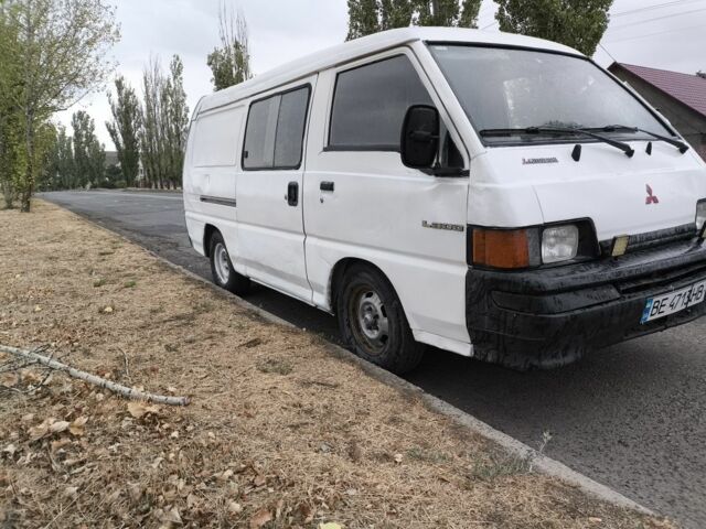 Белый Мицубиси Другая, объемом двигателя 2.5 л и пробегом 500 тыс. км за 1900 $, фото 1 на Automoto.ua
