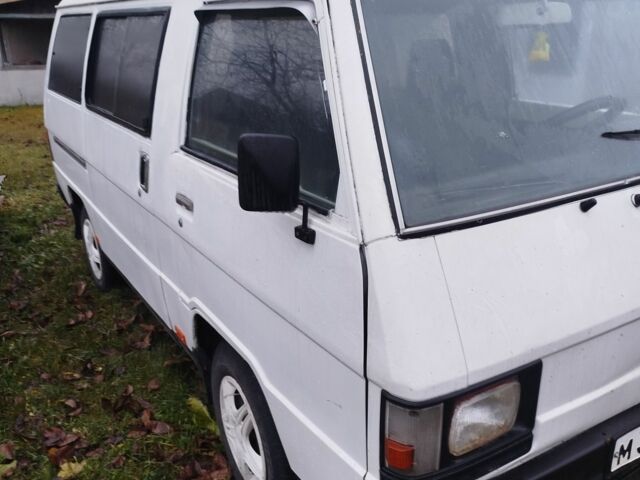 Белый Мицубиси Другая, объемом двигателя 0 л и пробегом 285 тыс. км за 650 $, фото 1 на Automoto.ua