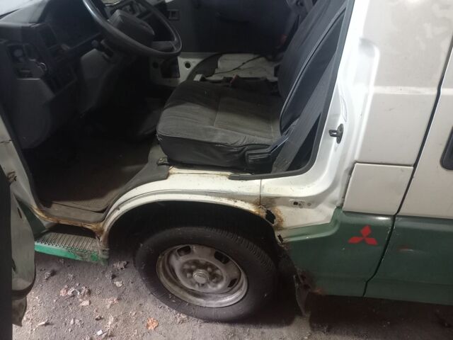 Мицубиси Другая 1987 в Умани на Automoto.ua Белый Мицубиси Другая, объемом двигателя 2 л и пробегом 401 тыс. км за 310 $, фото 1 на Automoto.ua