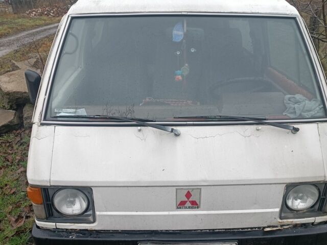 Білий Міцубісі Інша, об'ємом двигуна 0 л та пробігом 230 тис. км за 1550 $, фото 3 на Automoto.ua