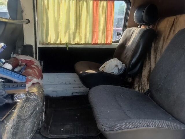 Белый Мицубиси Другая, объемом двигателя 2.5 л и пробегом 400 тыс. км за 1750 $, фото 4 на Automoto.ua