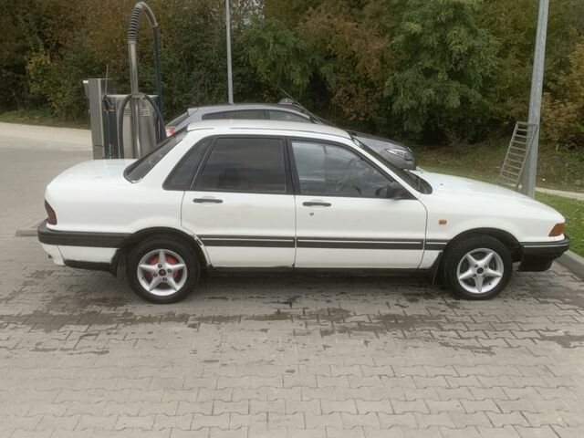 Белый Мицубиси Другая, объемом двигателя 1.8 л и пробегом 22 тыс. км за 1100 $, фото 1 на Automoto.ua