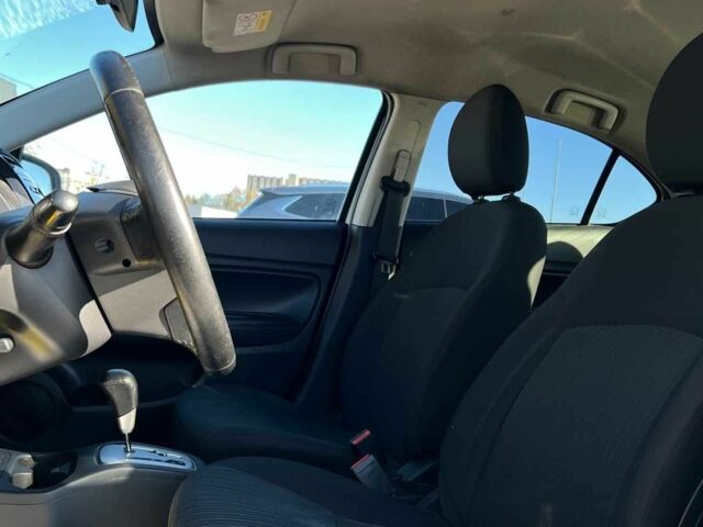 Белый Мицубиси Другая, объемом двигателя 1.2 л и пробегом 191 тыс. км за 5999 $, фото 6 на Automoto.ua