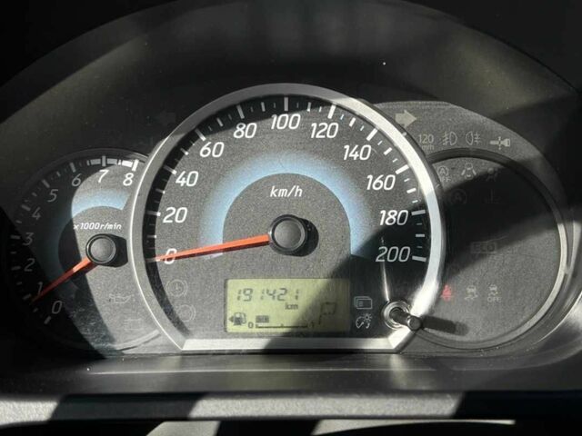 Белый Мицубиси Другая, объемом двигателя 1.2 л и пробегом 191 тыс. км за 5999 $, фото 9 на Automoto.ua