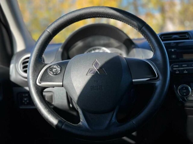 Белый Мицубиси Другая, объемом двигателя 1.2 л и пробегом 191 тыс. км за 5999 $, фото 7 на Automoto.ua