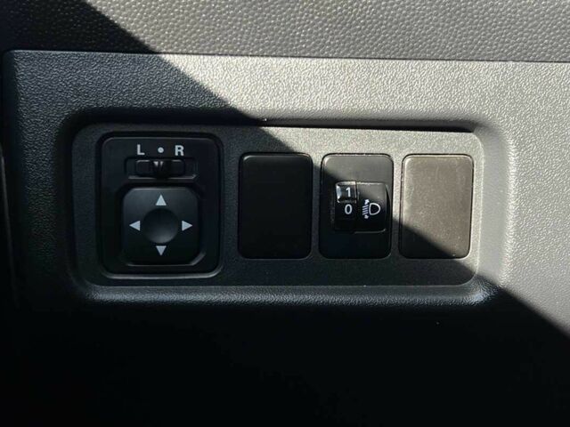 Белый Мицубиси Другая, объемом двигателя 1.2 л и пробегом 191 тыс. км за 5999 $, фото 12 на Automoto.ua