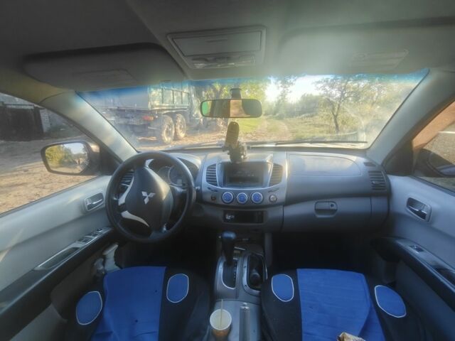 Чорний Міцубісі Інша, об'ємом двигуна 0 л та пробігом 241 тис. км за 8000 $, фото 4 на Automoto.ua