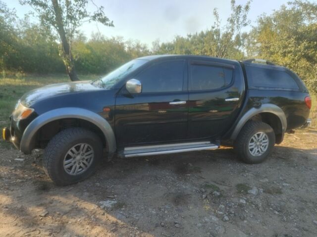 Чорний Міцубісі Інша, об'ємом двигуна 0 л та пробігом 241 тис. км за 8000 $, фото 1 на Automoto.ua