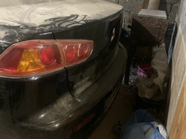 Черный Мицубиси Другая, объемом двигателя 1.5 л и пробегом 210 тыс. км за 2700 $, фото 3 на Automoto.ua