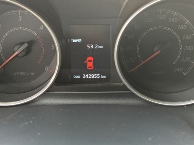 Коричневий Міцубісі Інша, об'ємом двигуна 2.3 л та пробігом 242 тис. км за 11600 $, фото 2 на Automoto.ua