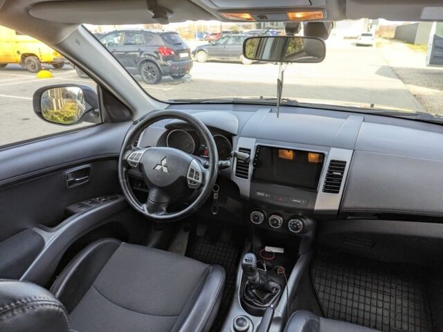 Коричневий Міцубісі Інша, об'ємом двигуна 2.3 л та пробігом 242 тис. км за 11600 $, фото 6 на Automoto.ua