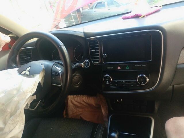 Червоний Міцубісі Інша, об'ємом двигуна 2.4 л та пробігом 100 тис. км за 5500 $, фото 3 на Automoto.ua