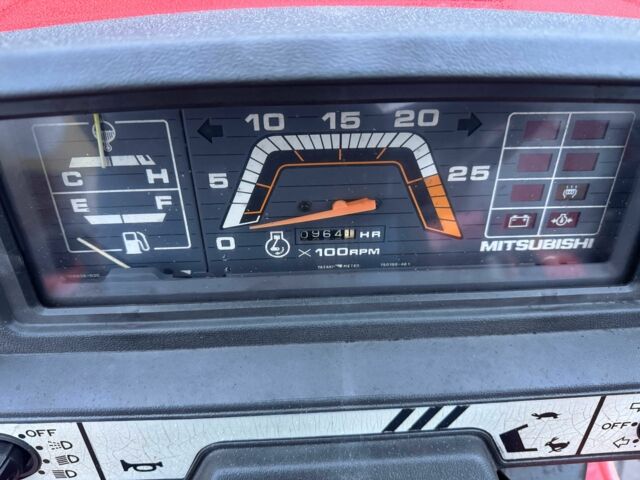 Мицубиси Другая, объемом двигателя 1.1 л и пробегом 964 тыс. км за 5900 $, фото 10 на Automoto.ua