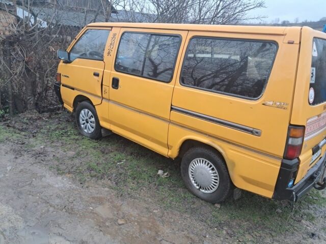 Жовтий Міцубісі Інша, об'ємом двигуна 1.9 л та пробігом 300 тис. км за 1064 $, фото 5 на Automoto.ua