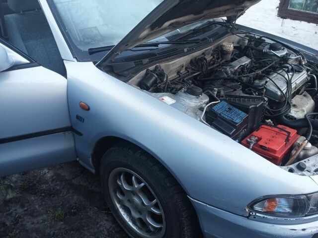 Сірий Міцубісі Інша, об'ємом двигуна 2 л та пробігом 340 тис. км за 1800 $, фото 1 на Automoto.ua